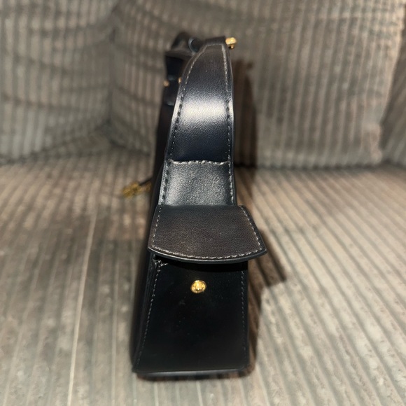 Ganni Black Leather Shoulder Bag - Picture 4 of 6